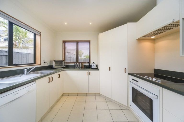 Photo of property in 4 Jensen Street, Hokowhitu, Palmerston North, 4410