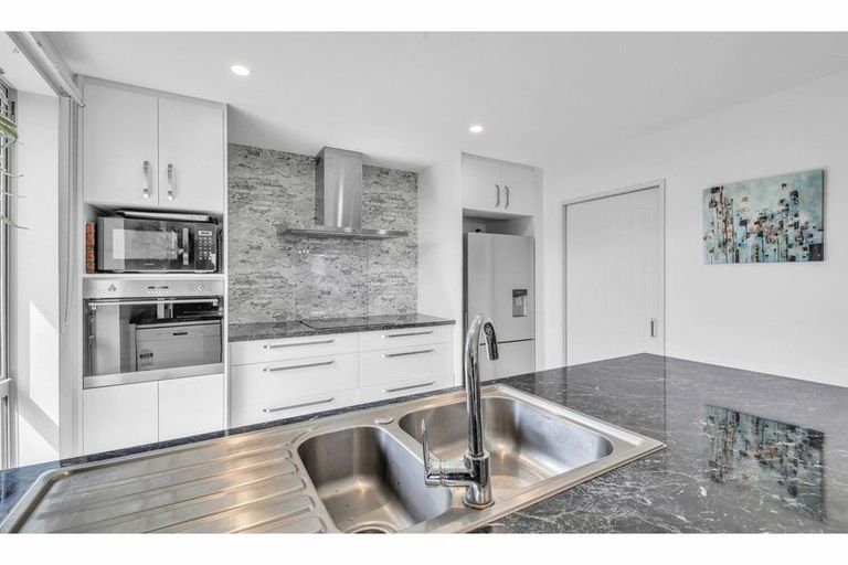 Photo of property in 27 Westpark Boulevard, Rangiora, 7400