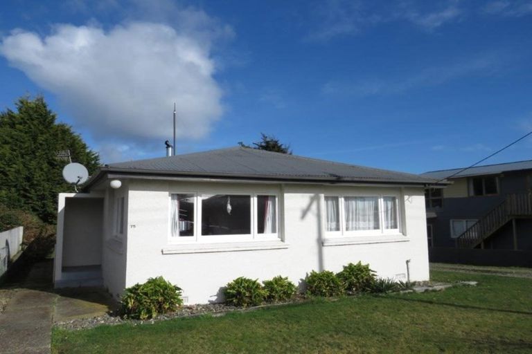 Photo of property in 75 Weka Street, Waikiwi, Invercargill, 9810