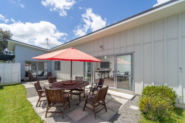 Photo of property in 18a Daniel Street, Martinborough, 5711