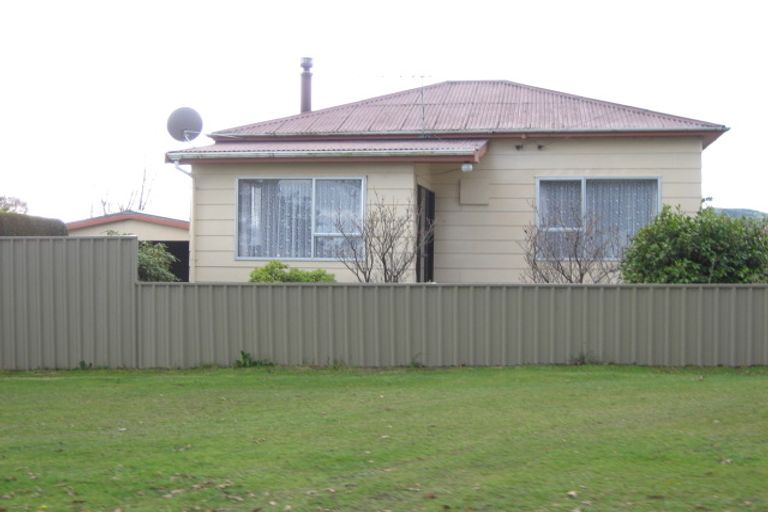 Photo of property in 9 Branksea Street, Kaitangata, 9210