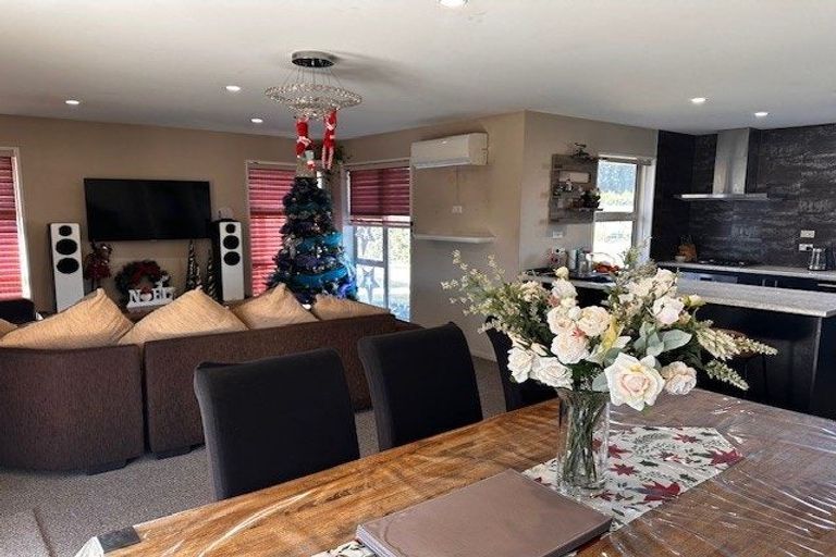 Photo of property in 27 Lignite Drive, Rolleston, 7614