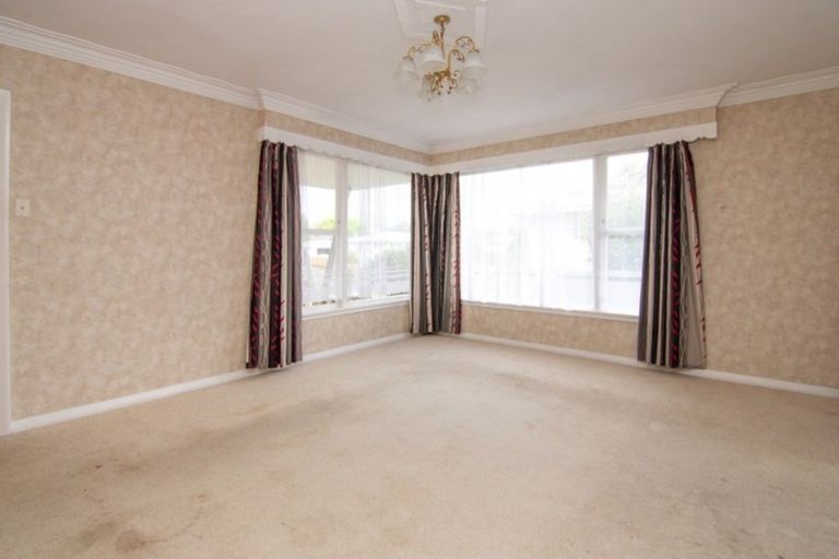 Photo of property in 33 Kent Crescent, Awapuni, Palmerston North, 4412