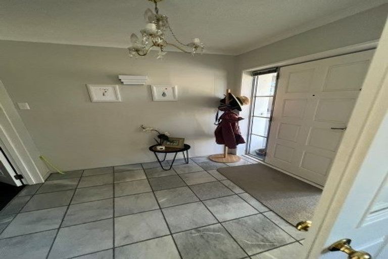 Photo of property in 47 Apsley Drive, Avonhead, Christchurch, 8042