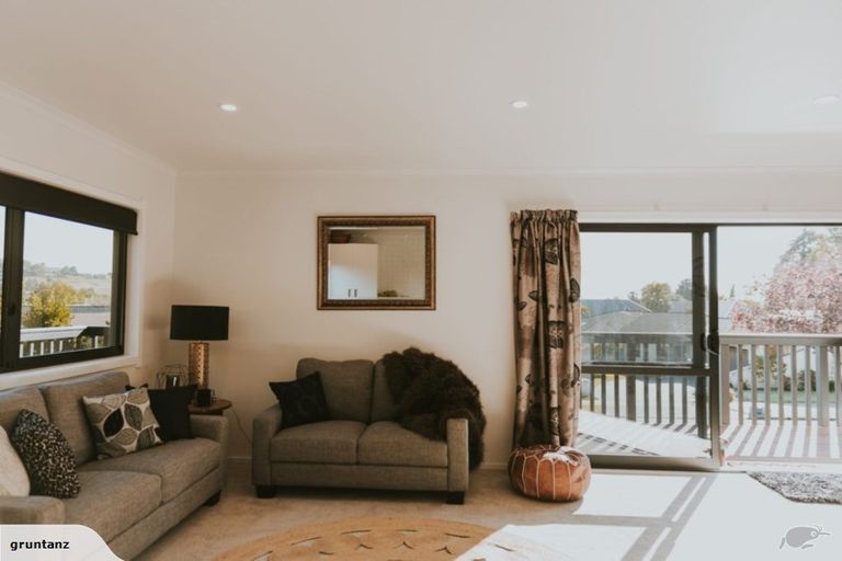 Photo of property in 39b Hetley Crescent, Taradale, Napier, 4112