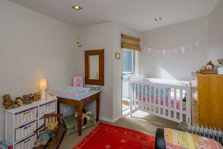 Photo of property in 37c Gurkha Crescent, Khandallah, Wellington, 6035