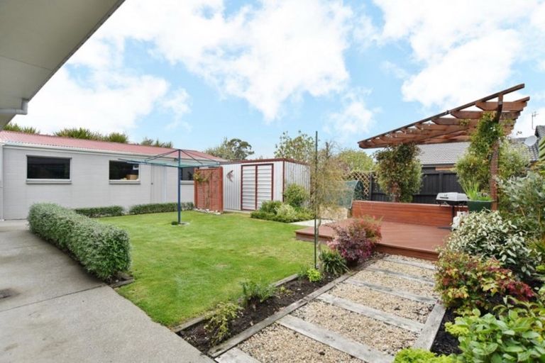 Photo of property in 3 Cam Place, Harewood, Christchurch, 8051