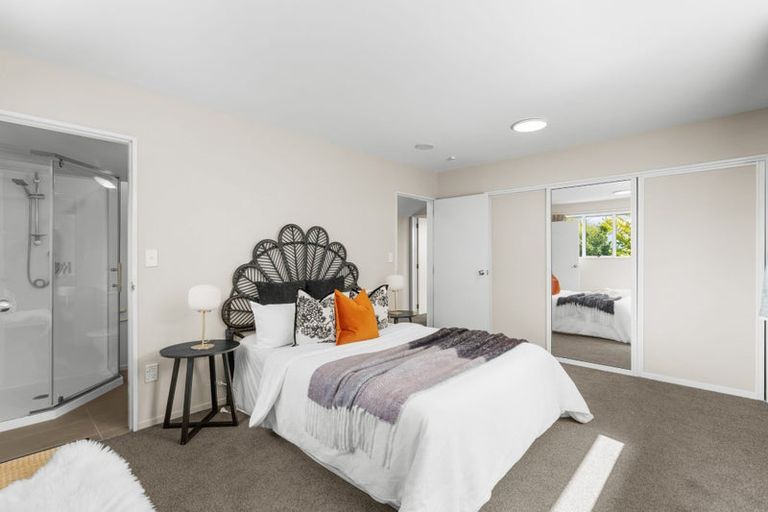 Photo of property in 42 Waimairi Road, Upper Riccarton, Christchurch, 8041