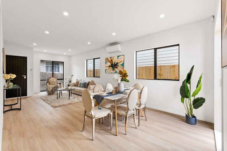 Photo of property in 49c Vera Road, Te Atatu South, Auckland, 0610