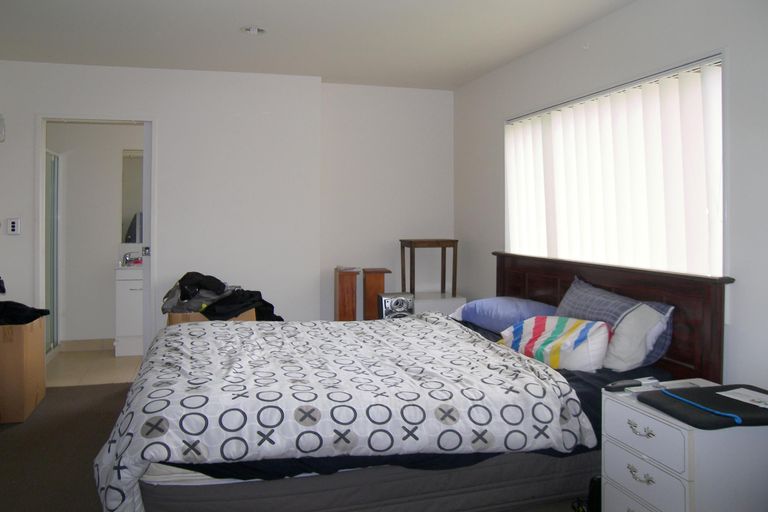 Photo of property in 42 Keri Vista Rise, Papakura, 2110