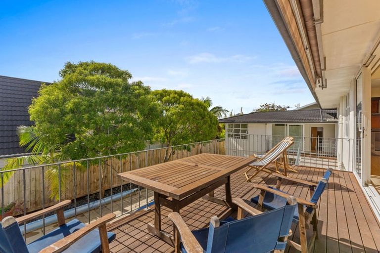 Photo of property in 1a Muritai Road, Milford, Auckland, 0620