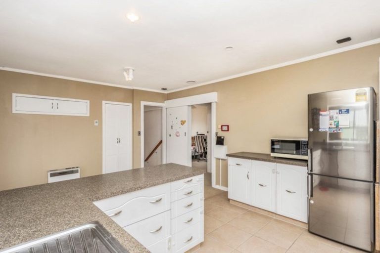 Photo of property in 82 Forest Lake Road, Forest Lake, Hamilton, 3200