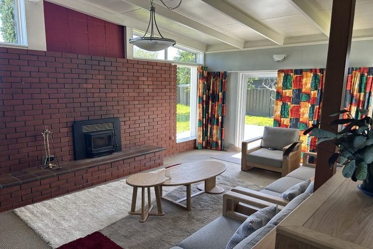 Photo of property in 222a Grove Road, Mayfair, Hastings, 4122