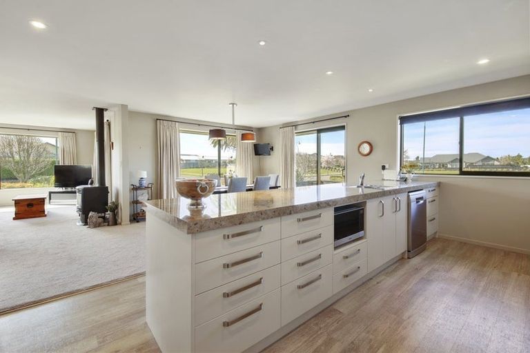 Photo of property in 1 Pimlico Place, Rangiora, 7400