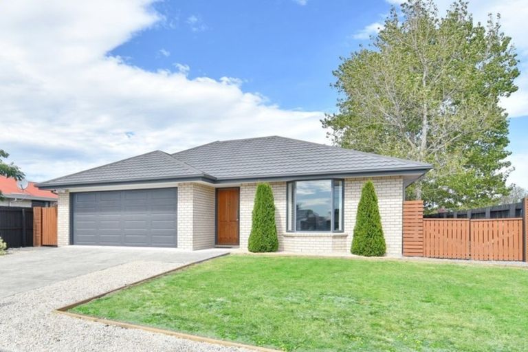 Photo of property in 29 Roberts Road, Hei Hei, Christchurch, 8042