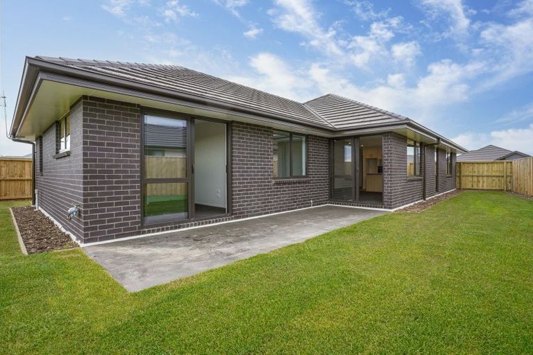 Photo of property in 71 Avanda Avenue, Rolleston, 7615