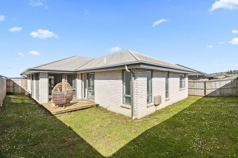 Photo of property in 11 Parton Road, Pukekohe, 2120