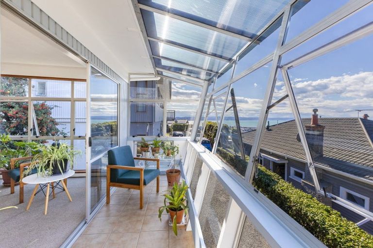 Photo of property in 29 Goldsmith Road, Hospital Hill, Napier, 4110