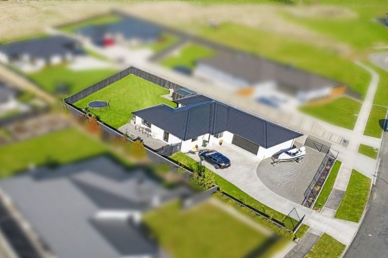 Photo of property in 21 George Street, Bulls, 4818