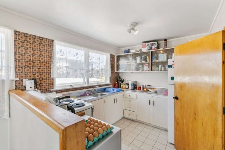 Photo of property in 11 Domain Road, Weymouth, Auckland, 2103