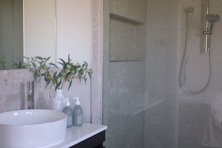 Photo of property in 84 Freedom Drive, Kelvin Grove, Palmerston North, 4470