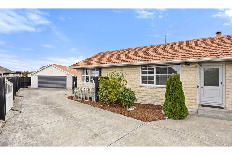 Photo of property in 62 Hargood Street, Woolston, Christchurch, 8062
