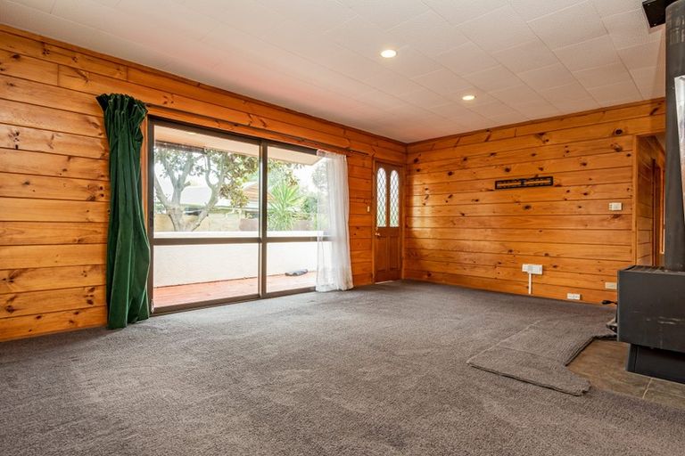Photo of property in 134 John F Kennedy Drive, Milson, Palmerston North, 4414