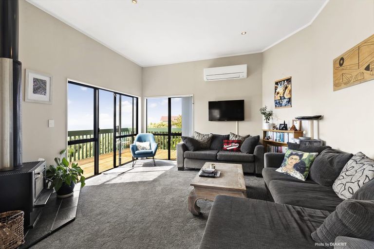 Photo of property in 88 Frobisher Street, Island Bay, Wellington, 6023
