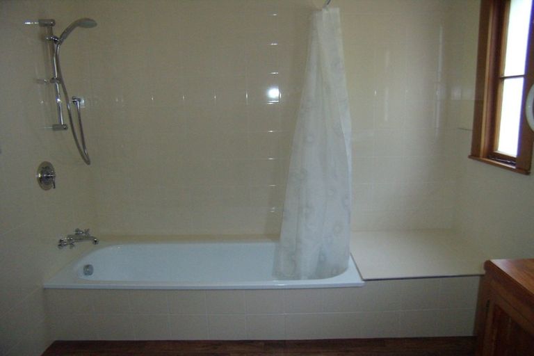 Photo of property in 12 Weka Street, Frankton, Hamilton, 3204