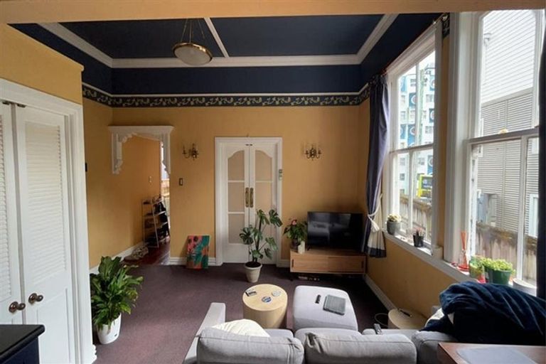 Photo of property in 15 Nairn Street, Mount Cook, Wellington, 6011