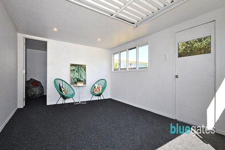 Photo of property in 152 Mahia Road, Wattle Downs, Auckland, 2103