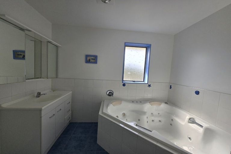 Photo of property in 7 Westerleigh Street, Bishopdale, Christchurch, 8053