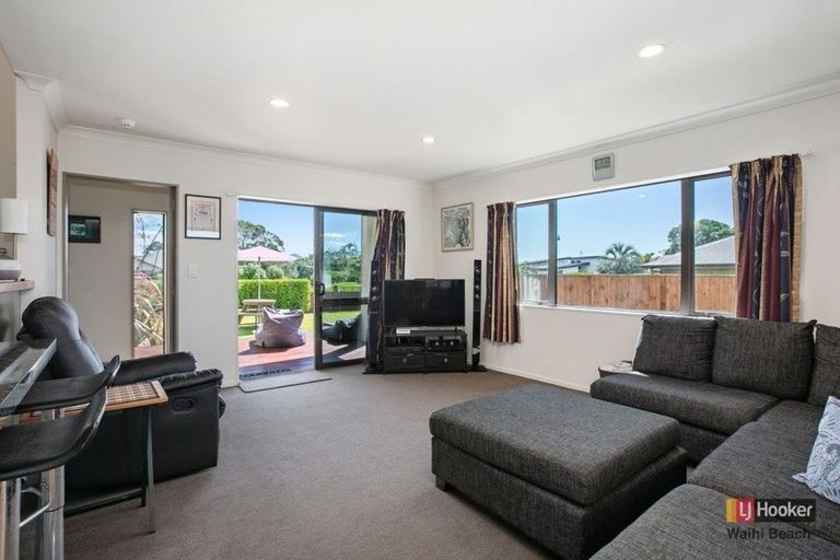 Photo of property in 104 Koutunui Road, Athenree, Katikati, 3177