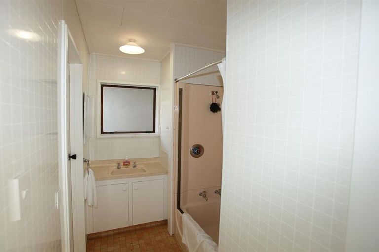 Photo of property in 15 Burnett Place, Lake Tekapo, 7999