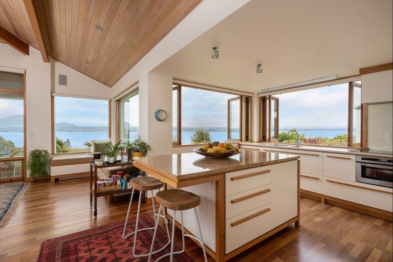 Photo of property in 27 Wakeman Road, Acacia Bay, Taupo, 3330