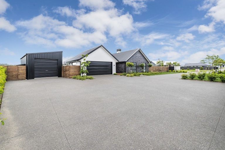 Photo of property in 42 Ridgeland Way, West Melton, 7618