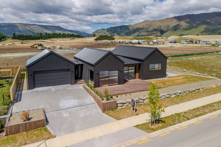 Photo of property in Northlake, 21 Lammermoor Street, Wanaka, 9305