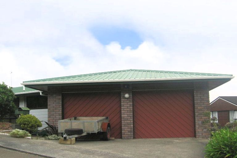 Photo of property in 24 Gaya Grove, Ngaio, Wellington, 6035