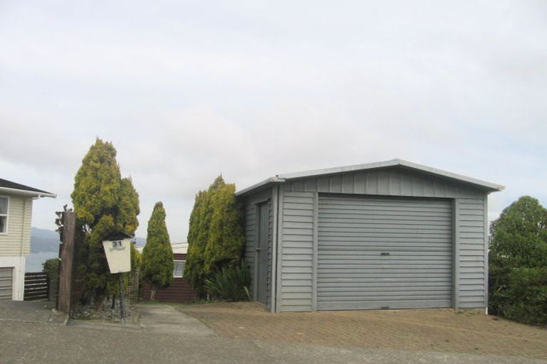Photo of property in 31 Oakleigh Street, Maungaraki, Lower Hutt, 5010