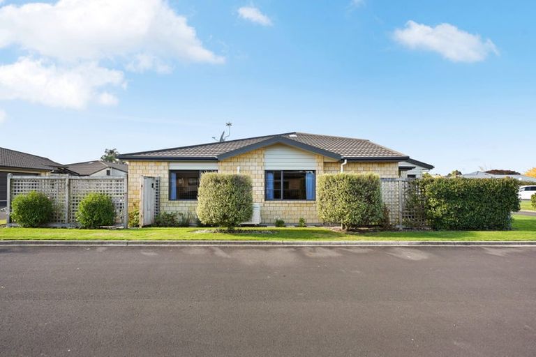 Photo of property in Bramley Gardens, 48/3 Turnbury Court, Rototuna, Hamilton, 3210