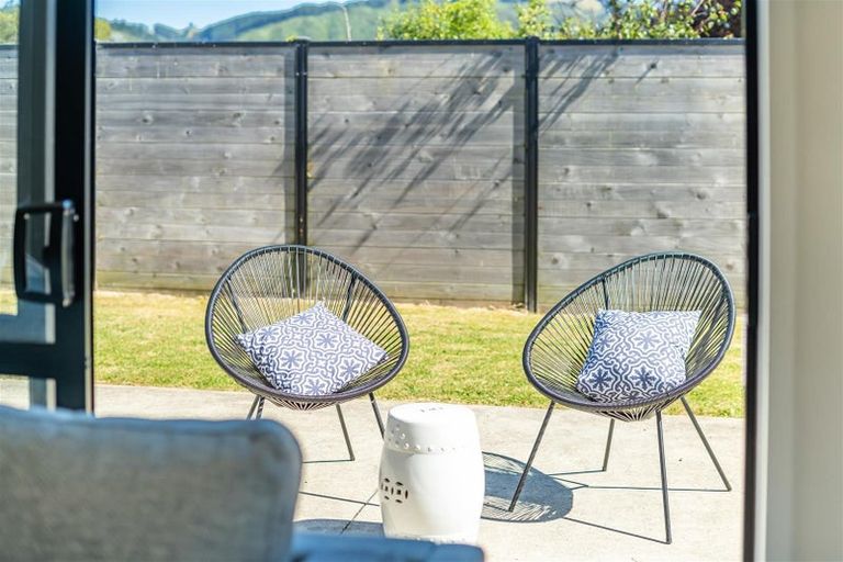 Photo of property in 34 Te Kaeaea Crescent, Wallaceville, Upper Hutt, 5018