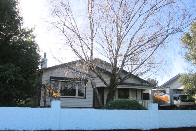 Photo of property in 10 Clausen Street, Takaro, Palmerston North, 4412