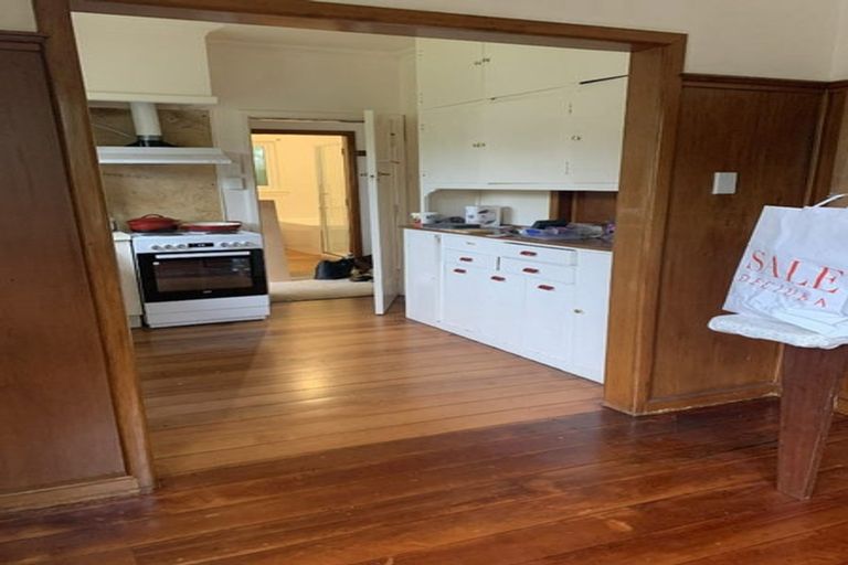 Photo of property in 40 Helston Road, Johnsonville, Wellington, 6037