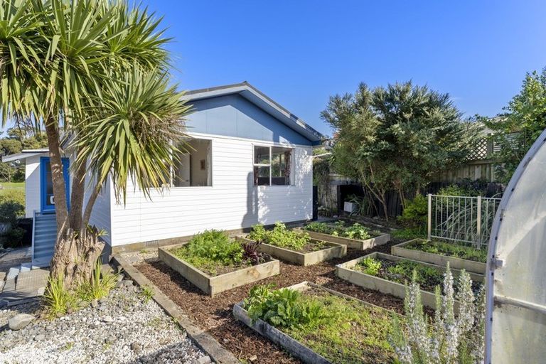 Photo of property in 92 Riwai Street, Paraparaumu, 5032