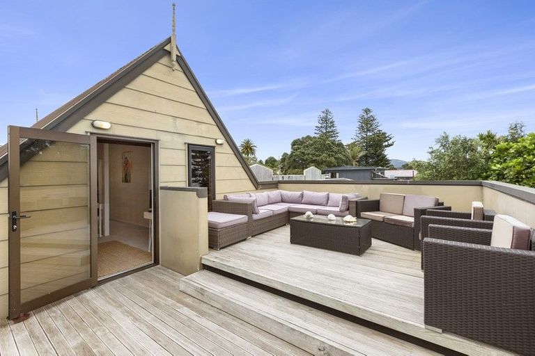 Photo of property in 8 Wallis Street, Raglan, 3225