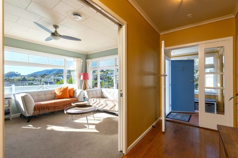 Photo of property in 9 Lincoln Street, Picton, 7220