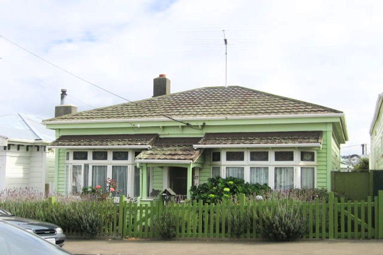 Photo of property in 17 Harper Street, Newtown, Wellington, 6021
