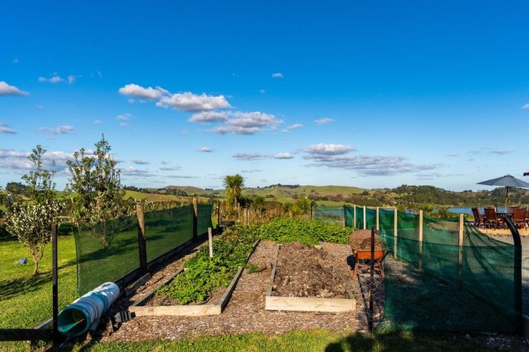 Photo of property in 145 Petley Road, Paparoa, 0571