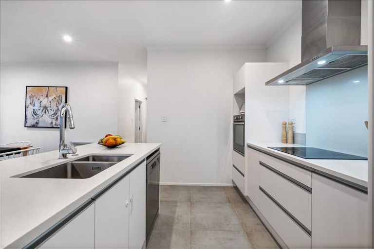 Photo of property in 16 Malcolm Calder Road, Hobsonville, Auckland, 0616