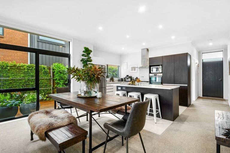 Photo of property in 5 Mapou Road, Hobsonville, Auckland, 0616